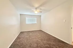 130 Oyster Creek Dr, Lake Jackson, TX 77566 - Photo 11