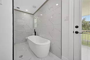 559 Hampton Rd, Conroe, TX 77302 - Photo 35