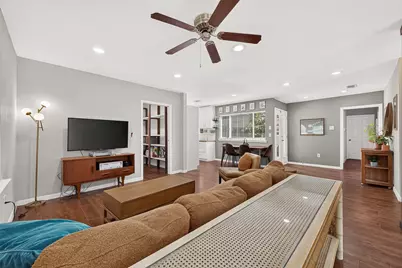 5454 Creekbend Drive, Houston, TX 77096 - Photo 9
