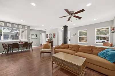 5454 Creekbend Drive, Houston, TX 77096 - Photo 11