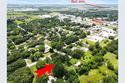 504 Walnut Street, Waller, TX 77484 - Photo 3