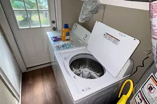 1729 Scott St, La Marque, TX 77568 - Photo 7