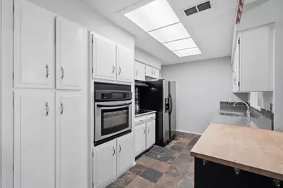 6006 Vicki John Drive, Houston, TX 77096 - Photo 9