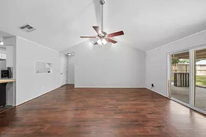 6006 Vicki John Drive, Houston, TX 77096 - Photo 17