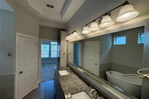 6755 Highclere Manor Ln, Houston, TX 77055 - Photo 29