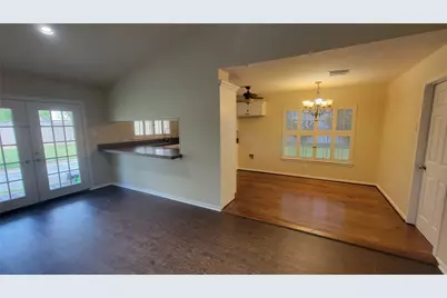 256 E Castle Harbour Drive, Friendswood, TX 77546 - Photo 5