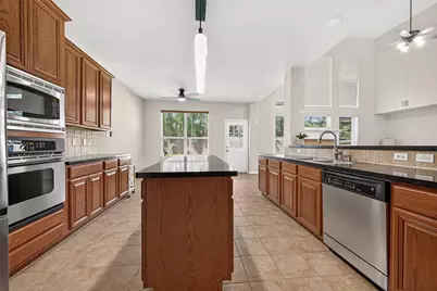 2022 Grand Willow Lane, Richmond, TX 77469 - Photo 17