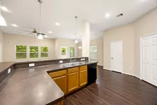 5601 Howell St, Houston, TX 77032 - Photo 7