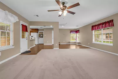 205 N 8th Street, Highlands, TX 77562 - Photo 27