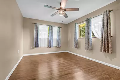 205 N 8th Street, Highlands, TX 77562 - Photo 37