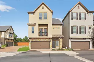 2841 Shadow Woods Ct, Houston, TX 77043 - Photo 1