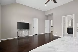 2841 Shadow Woods Ct, Houston, TX 77043 - Photo 27