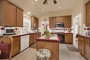 1406 Lofty Mills Dr, Houston, TX 77339 - Photo 9