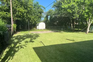 4112 19th St N, Texas City, TX 77590 - Photo 17