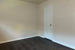 4112 19th St N, Texas City, TX 77590 - Photo 9
