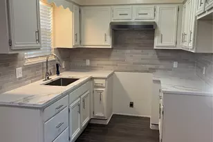 4112 19th St N, Texas City, TX 77590 - Photo 3
