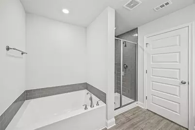 40122 Spyglass Hill Drive, Cleveland, TX 77327 - Photo 15