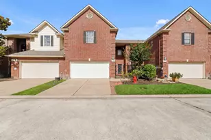 1408 S Friendswood Dr, Friendswood, TX 77546 - Photo 1