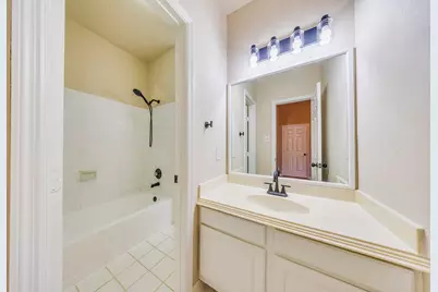 9103 Eaglecove Drive, Houston, TX 77064 - Photo 17