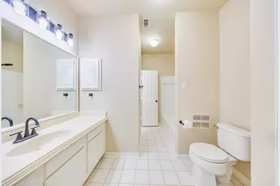 9103 Eaglecove Drive, Houston, TX 77064 - Photo 19