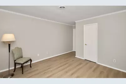 9515 Beverlyhill Street, Houston, TX 77063 - Photo 19