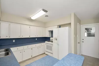 9515 Beverlyhill Street, Houston, TX 77063 - Photo 13