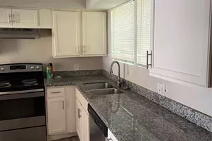 417 13th St N, Texas City, TX 77590 - Photo 9