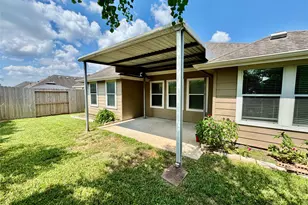 1205 Quarterhorse Dr, Alvin, TX 77511 - Photo 7