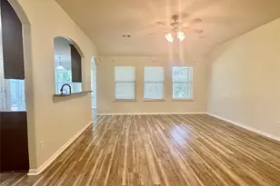 1205 Quarterhorse Dr, Alvin, TX 77511 - Photo 13