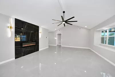 5234 Abercreek Avenue, Friendswood, TX 77546 - Photo 9