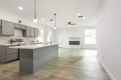 2305 Sakowitz Street #B, Houston, TX 77020 - Photo 1