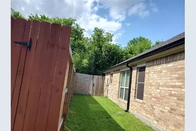 1817 W Cedar Bayou Lynchburg Road, Baytown, TX 77521 - Photo 9