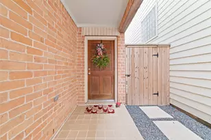 917 W 21st St, Houston, TX 77008 - Photo 3