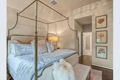 10612 Centre Glade Drive, Houston, TX 77043 - Photo 19