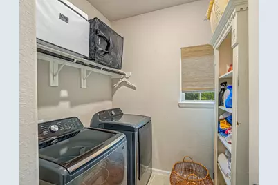 10612 Centre Glade Drive, Houston, TX 77043 - Photo 17