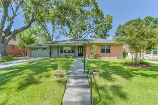 6637 Merry Ln, Houston, TX 77023 - Photo 1