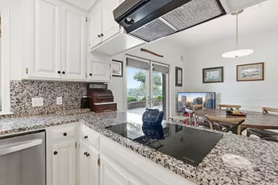 27030 Masters Pkwy, Spicewood, TX 78669 - Photo 19
