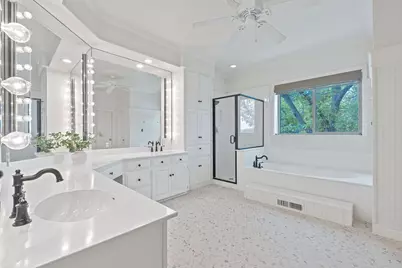 27030 Masters Pkwy, Spicewood, TX 78669 - Photo 33