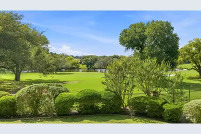 27030 Masters Pkwy, Spicewood, TX 78669 - Photo 9