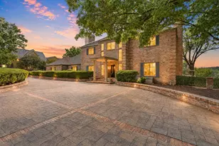 27030 Masters Pkwy, Spicewood, TX 78669 - Photo 11
