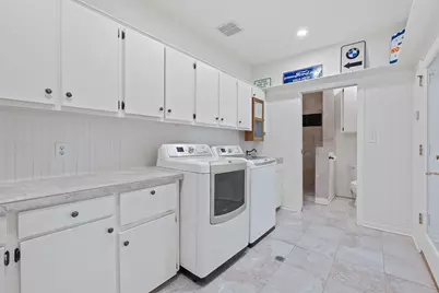 27030 Masters Pkwy, Spicewood, TX 78669 - Photo 25