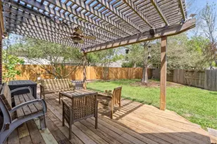 14403 Circlewood Way, Houston, TX 77062 - Photo 23