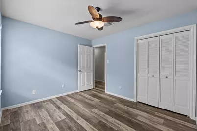 14403 Circlewood Way, Houston, TX 77062 - Photo 17