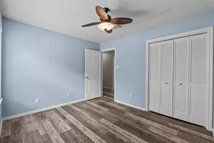 14403 Circlewood Way, Houston, TX 77062 - Photo 17