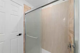 4415 Merwin St, Houston, TX 77027 - Photo 11