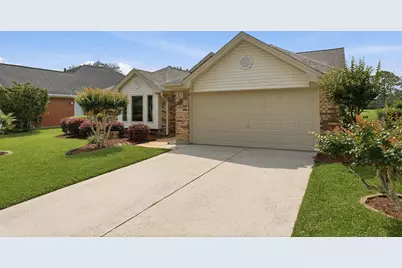 3206 N Peach Hollow Circle, Pearland, TX 77584 - Photo 3