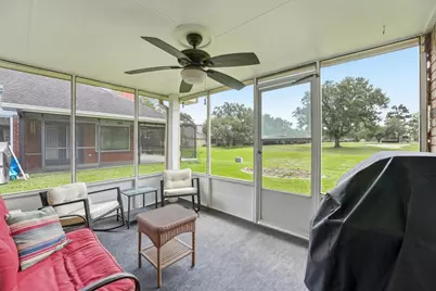3206 N Peach Hollow Circle, Pearland, TX 77584 - Photo 23