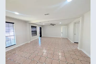 10418 S Oswego Street, Houston, TX 77029 - Photo 5