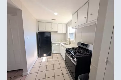 10418 S Oswego Street, Houston, TX 77029 - Photo 11