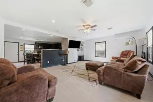 25921 Essex, New Caney, TX 77357 - Photo 5